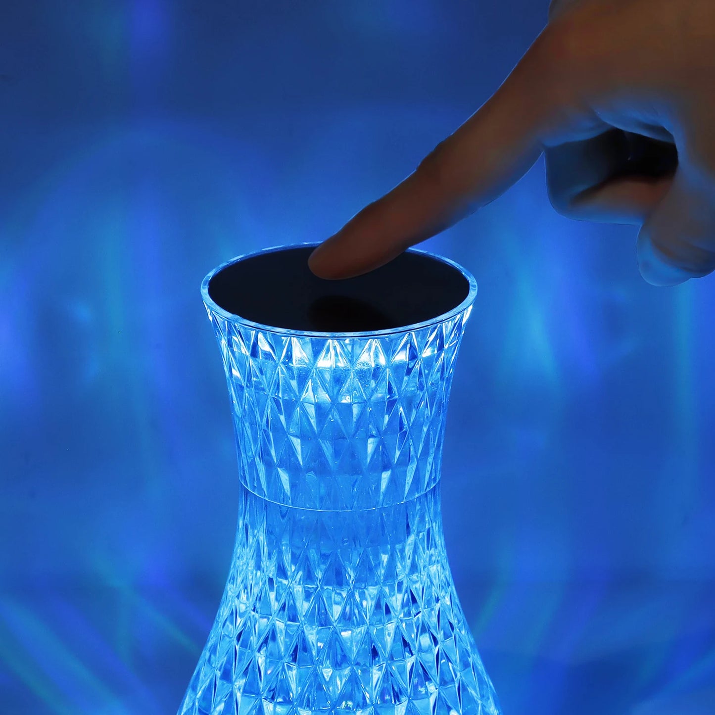 USB LED Crystal Vase Table Lamp with 16 Colors and Touch Control for Romantic Bedroom Atmosphere